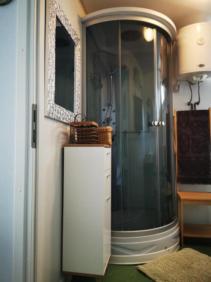 Studio Apartment Rosemary Ровинь Экстерьер фото