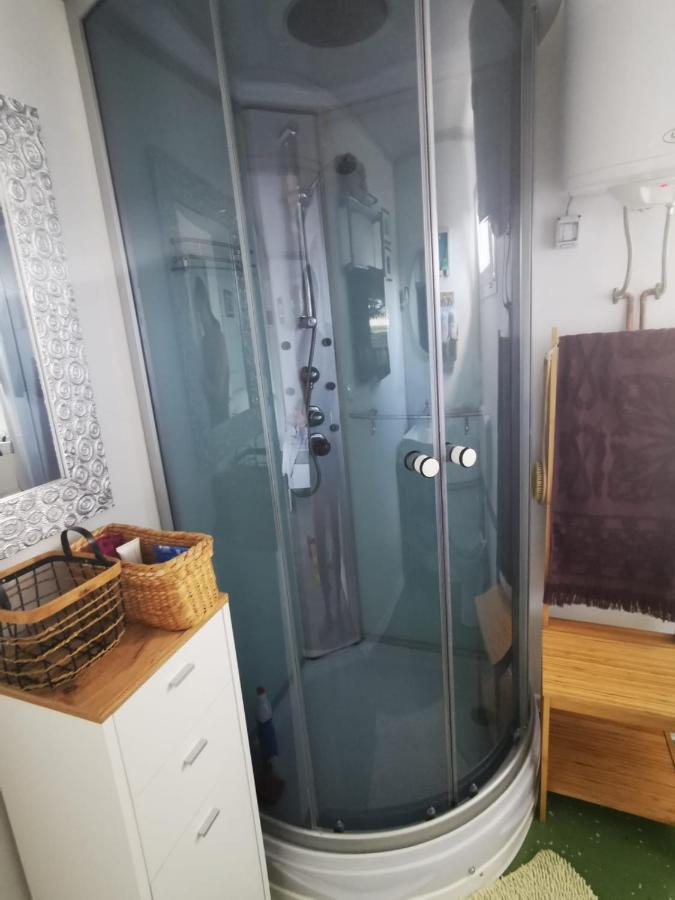 Studio Apartment Rosemary Ровинь Экстерьер фото